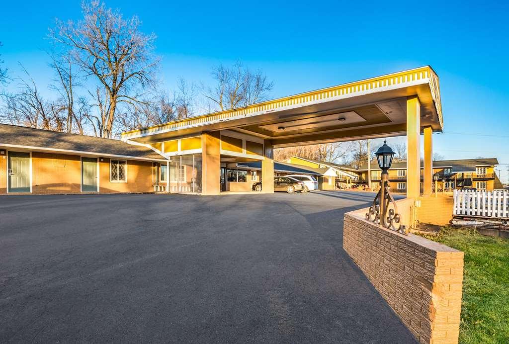 Econo Lodge Oskaloosa Eksteriør bilde