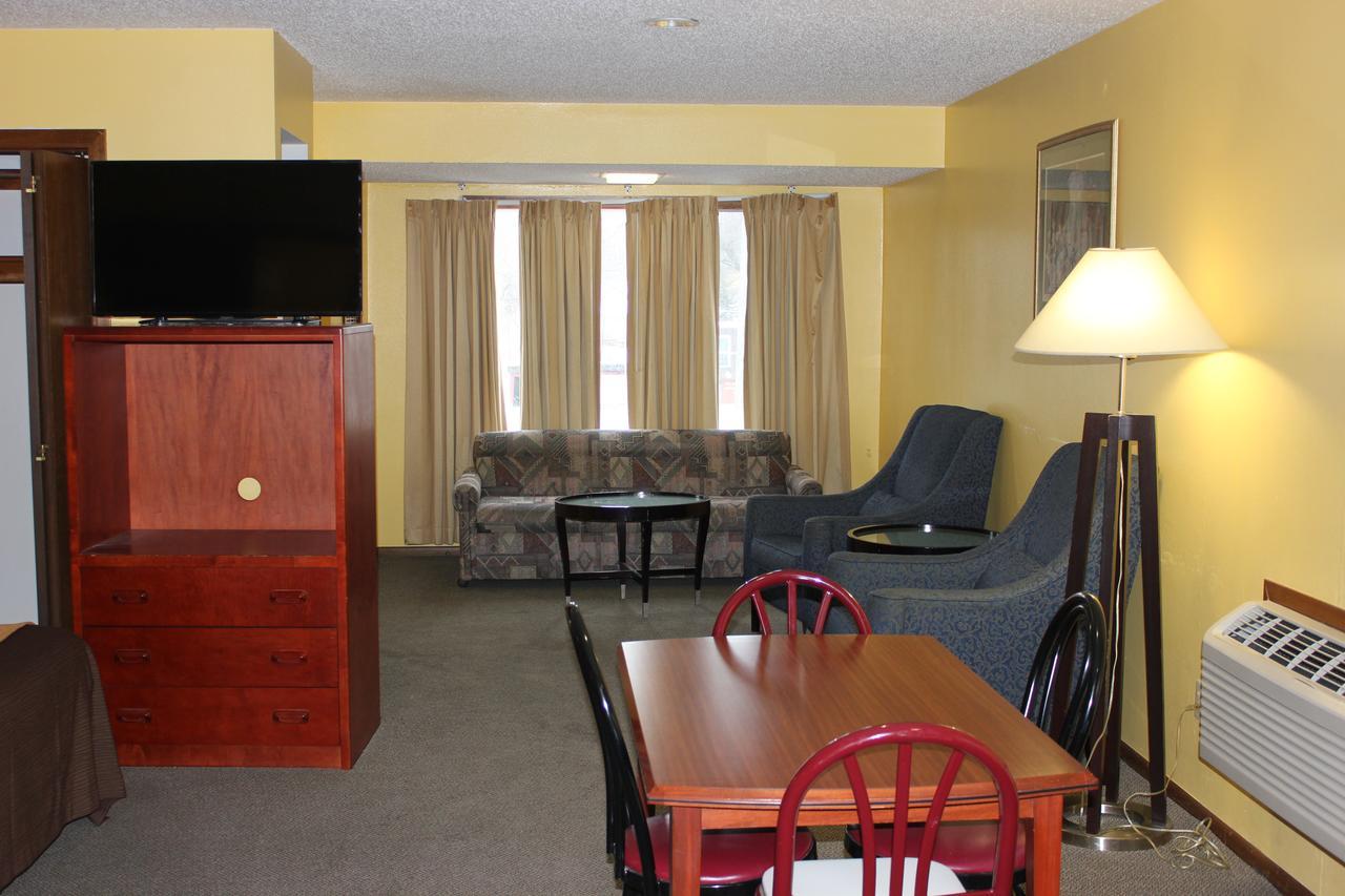 Econo Lodge Oskaloosa Eksteriør bilde