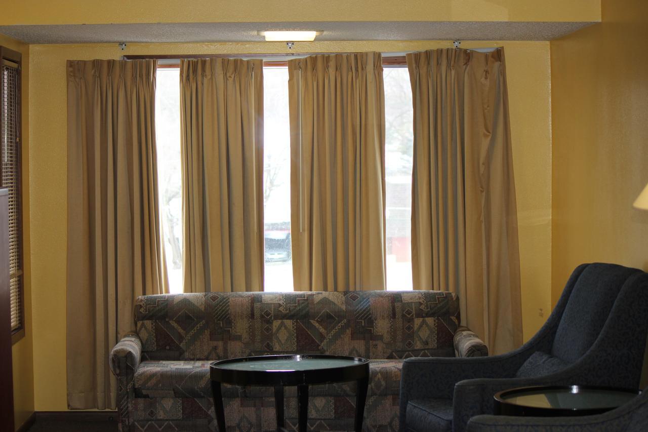 Econo Lodge Oskaloosa Eksteriør bilde